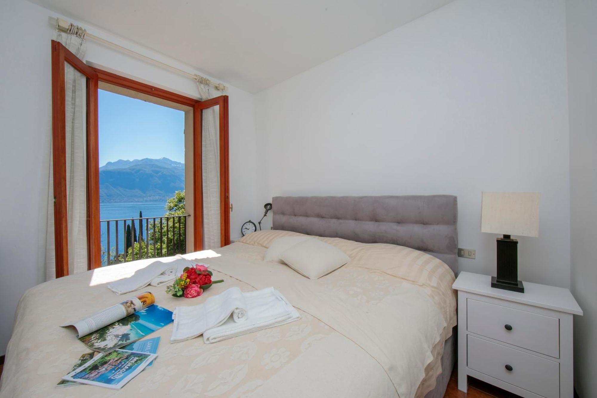Bella Menaggio Terrazzo Apartment Exterior photo
